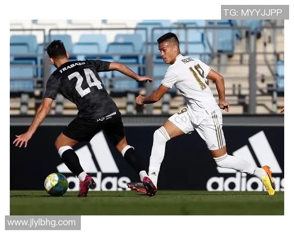 西藏足球新星崭露头角勇闯中国足坛带动藏区足球蓬勃发展